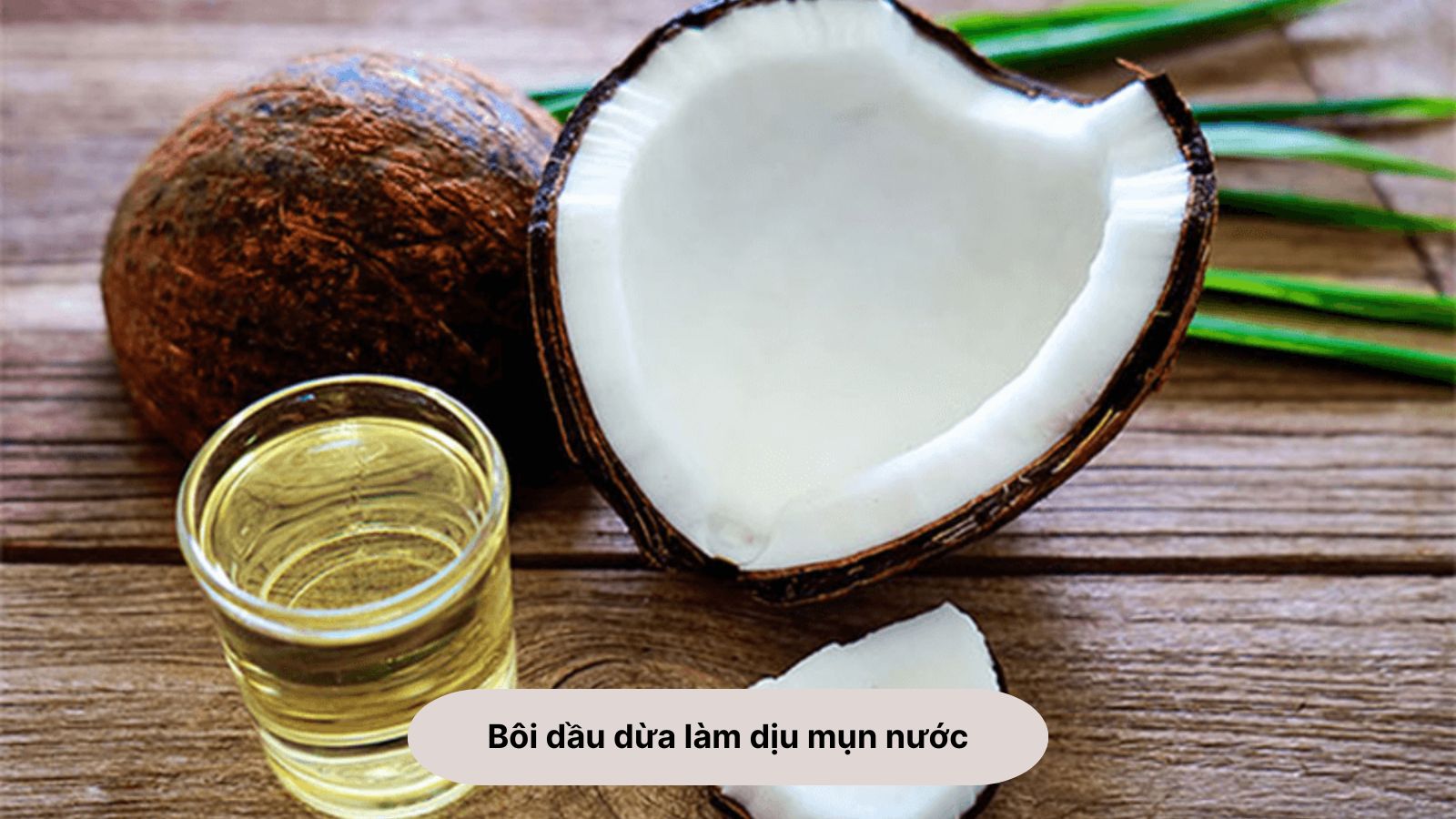Mẹo d&acirc;n gian chữa bệnh tay ch&acirc;n miệng bằng c&aacute;ch dầu dừa l&agrave;m dịu mụn nước&nbsp;