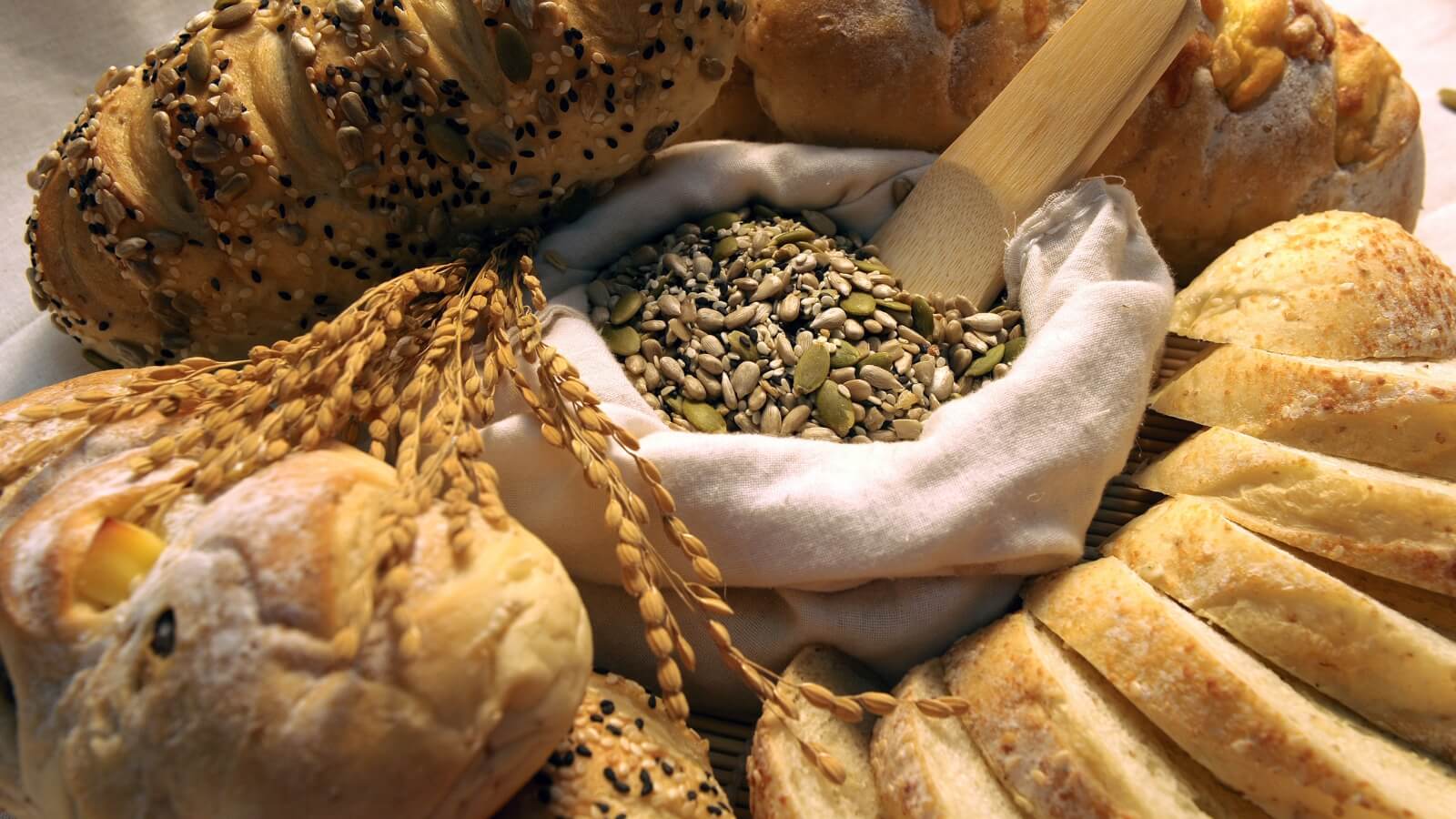 Thực phẩm gi&agrave;u carb tinh chế l&agrave;m giảm chất lượng tinh tr&ugrave;ng