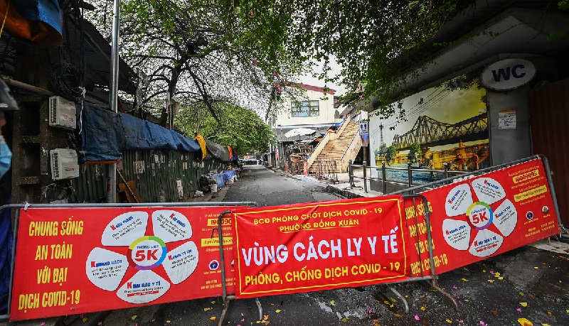 phong tỏa khu vực chợ Đồng Xuân