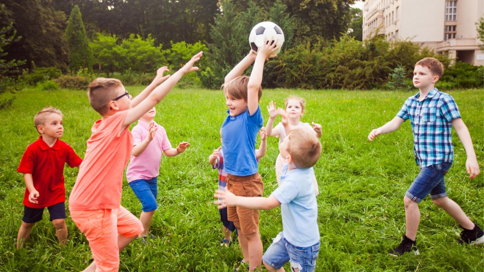 Tăng vận động giúp trẻ tránh béo phì