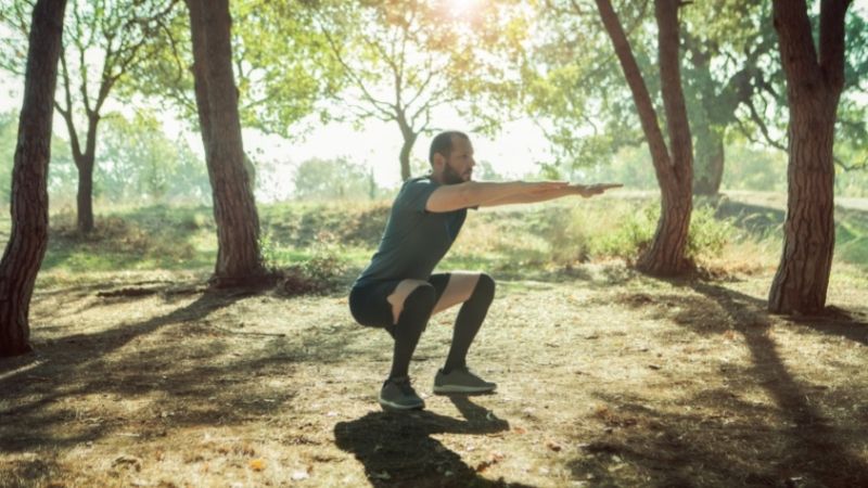 Chỉ với 30 ph&uacute;t Squat mỗi ng&agrave;y gi&uacute;p cải thiện sinh l&yacute; nam tự nhi&ecirc;n v&agrave; hiệu quả.