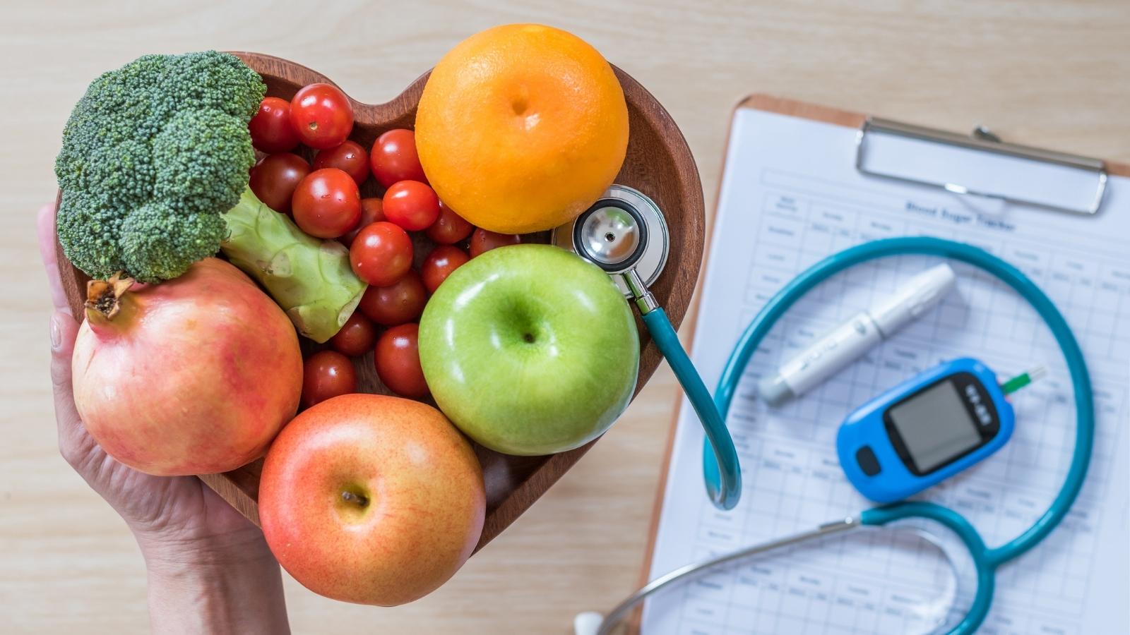 Người tiểu đường n&ecirc;n ki&ecirc;ng một số đồ ăn để kiểm so&aacute;t chỉ số đường huyết
