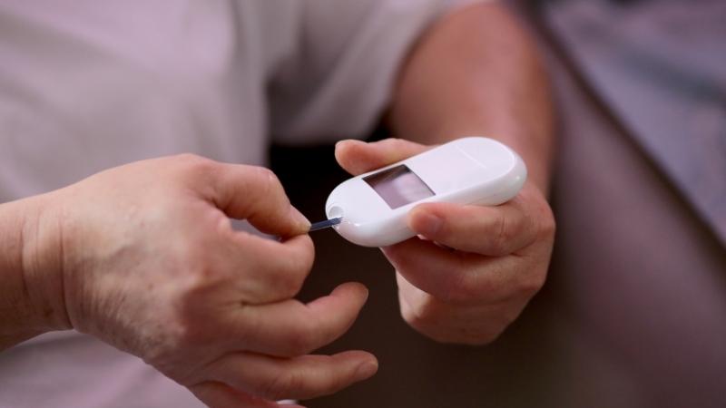 Tiểu đường l&agrave; t&igrave;nh trạng rối loạn sử dụng glucose ở cơ thể