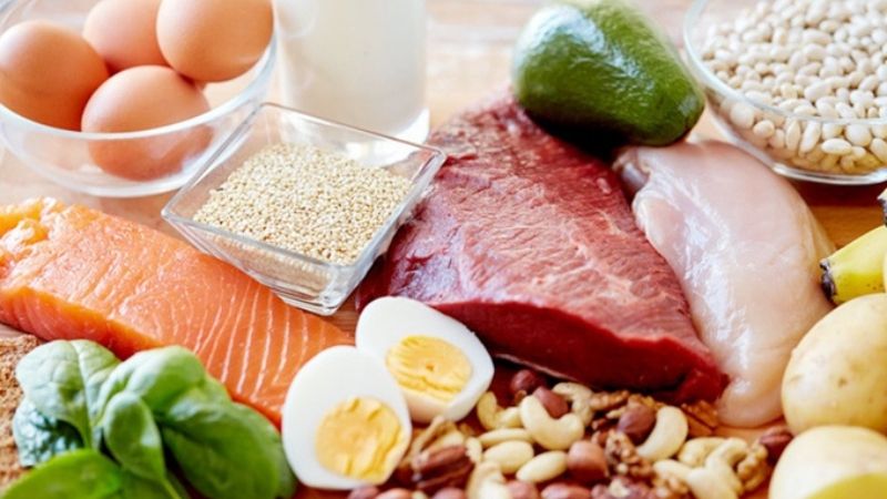 C&acirc;n bằng dinh dưỡng c&aacute;c nh&oacute;m chất l&agrave; điều quan trọng trong điều trị tiểu đường thai kỳ.