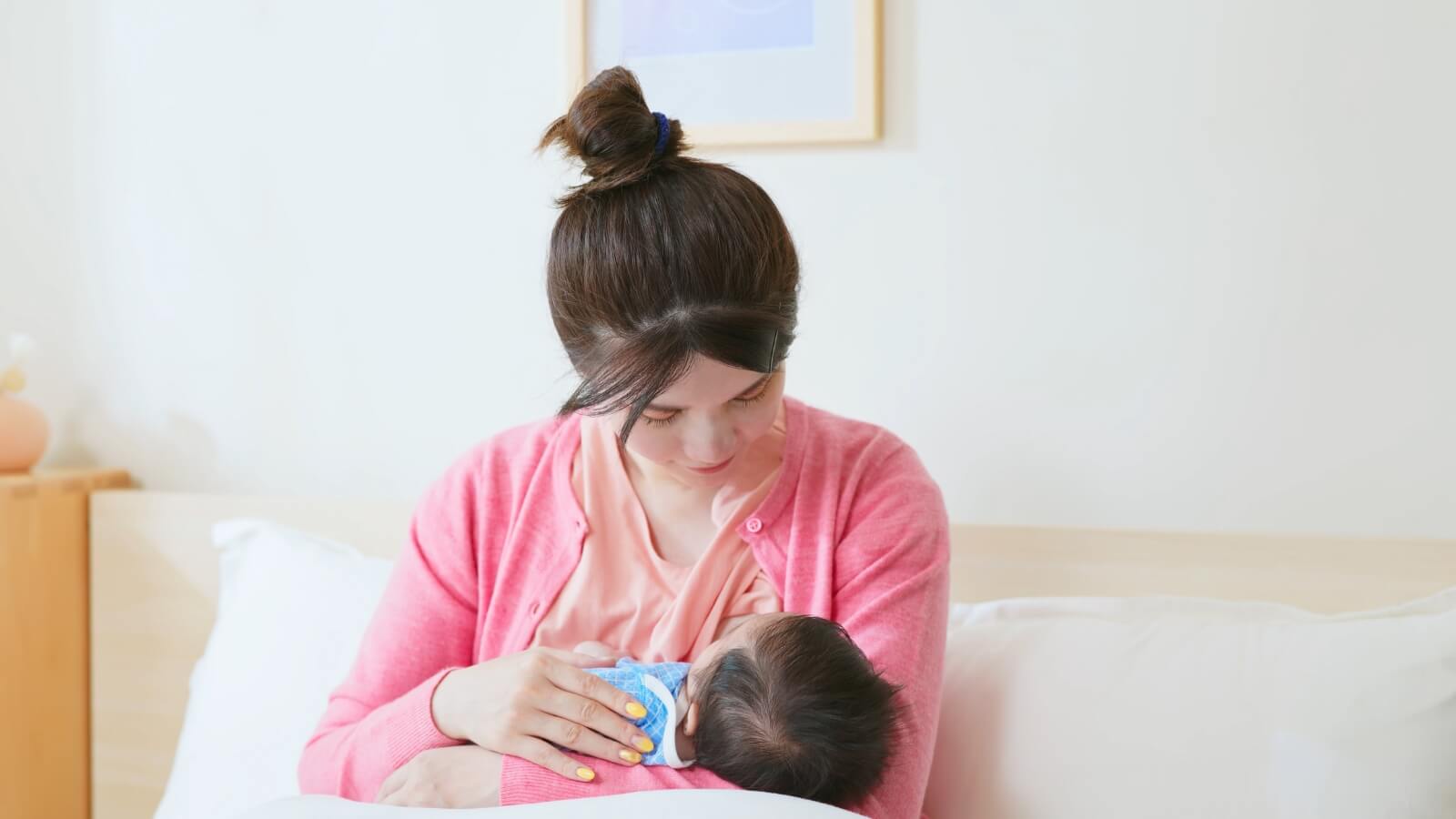 Mẹ n&ecirc;n kết hợp c&aacute;c biện ph&aacute;p kh&aacute;c b&ecirc;n cạnh tr&agrave; lợi sữa