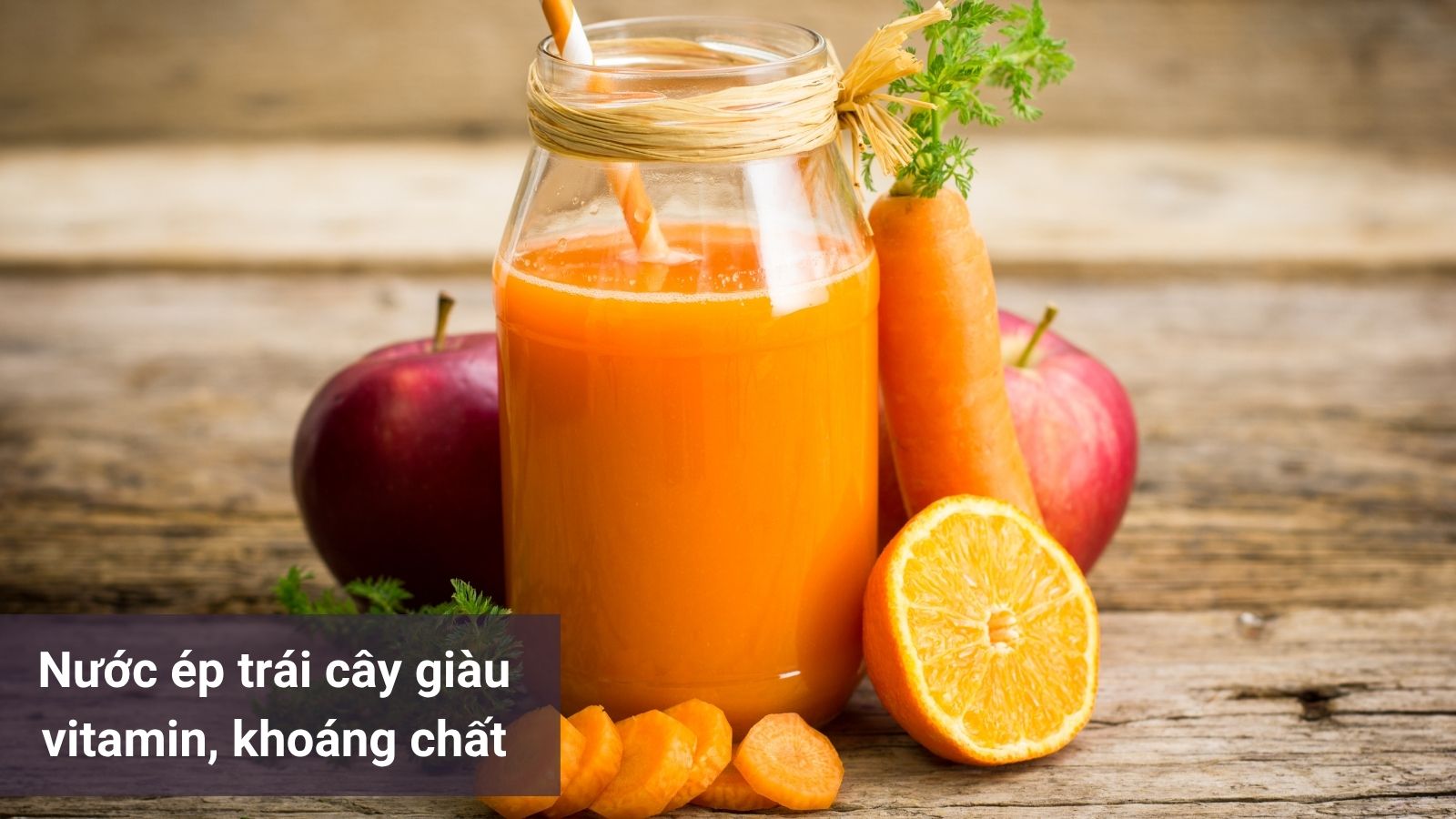 B&ugrave; nước bằng nước &eacute;p tr&aacute;i c&acirc;y gi&uacute;p trẻ hồi phục nhanh hơn
