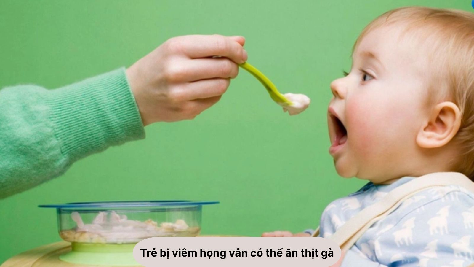 Trẻ bị vi&ecirc;m họng vẫn c&oacute; thể ăn thịt g&agrave; nếu chế biến đ&uacute;ng c&aacute;ch