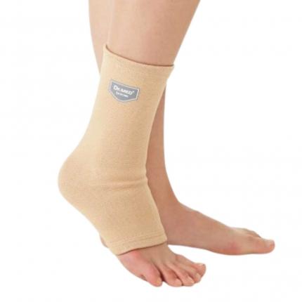Cách đeo 1 hộp Băng cổ chân đàn hồi A010 size XL