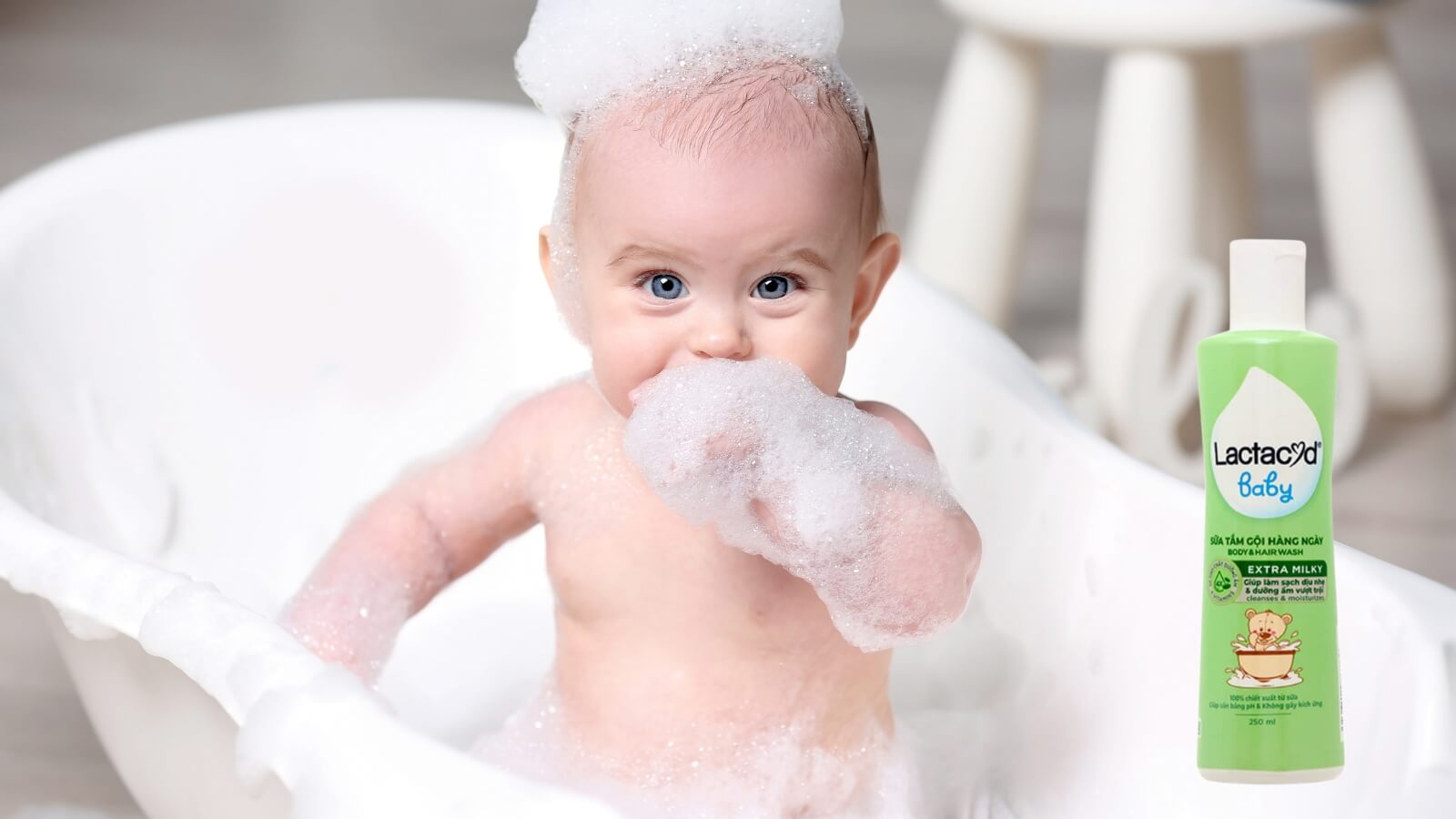 Lactacyd Milky - Sữa tắm gội mềm dịu d&agrave;nh cho b&eacute; y&ecirc;u