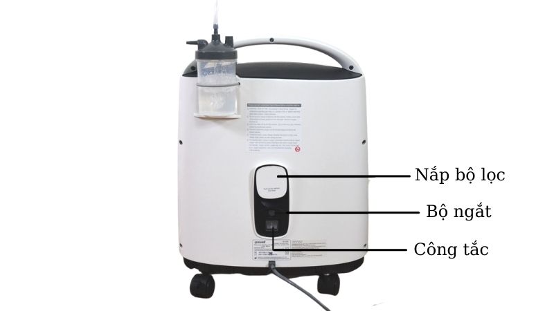 Mặt sau của m&aacute;y tạo oxy 5 l&iacute;t Yuwell 8F-5AW